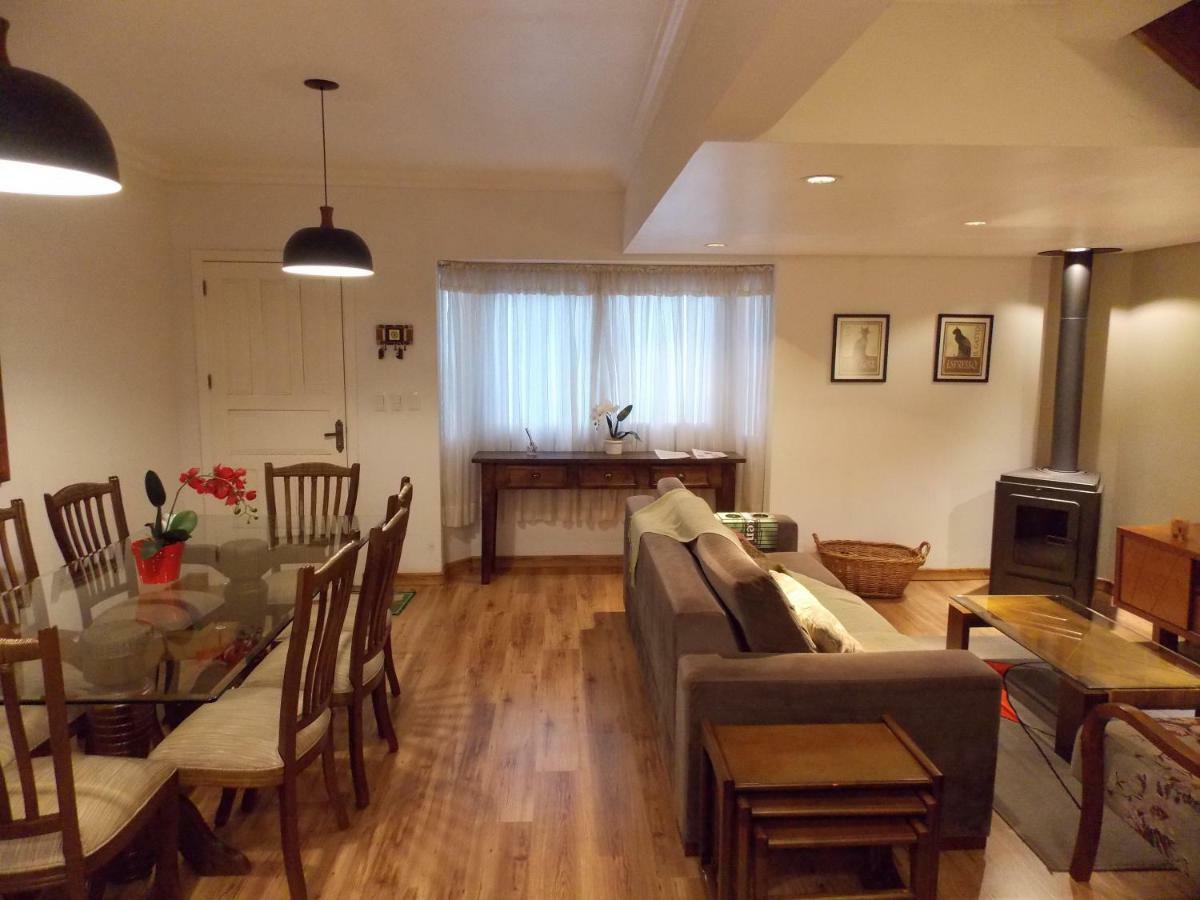 Triplex 3 Suites Em Canela Exterior photo