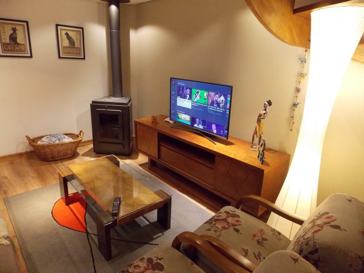 Triplex 3 Suites Em Canela Exterior photo